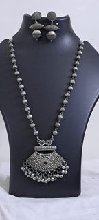 Exclusive light weight silver oxidised set.