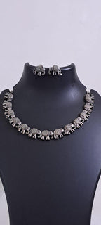 Exclusive n beautiful elephant necklace n matching earrings