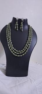 Green paper beads necklace set