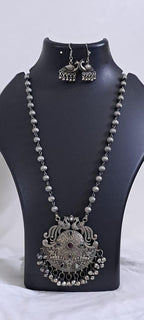 Exclusive light weight silver oxidised set.