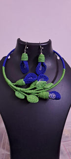 Exclusive hasuli necklace set with attractive flowers n matching earrings