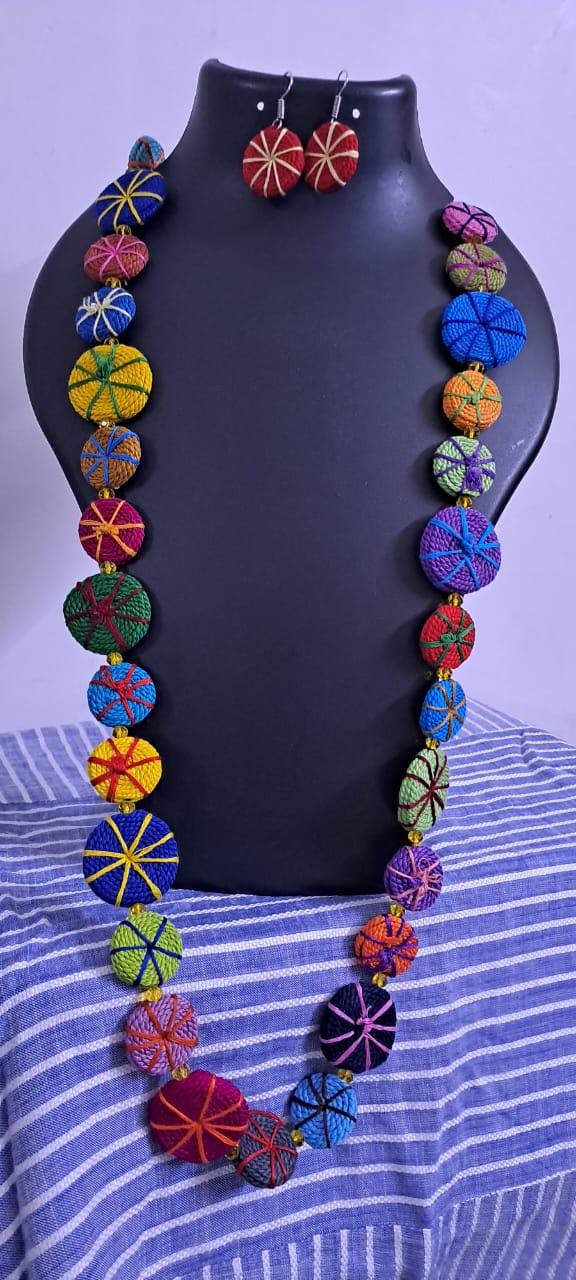 Exclusive multicoloured flat thread beads long necklace set with matching earrings (red)