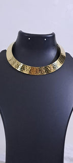 Exclusive golden neckband