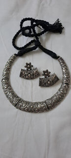 Exclusive silver oxidised hasuli set with matching earrings n bracelet