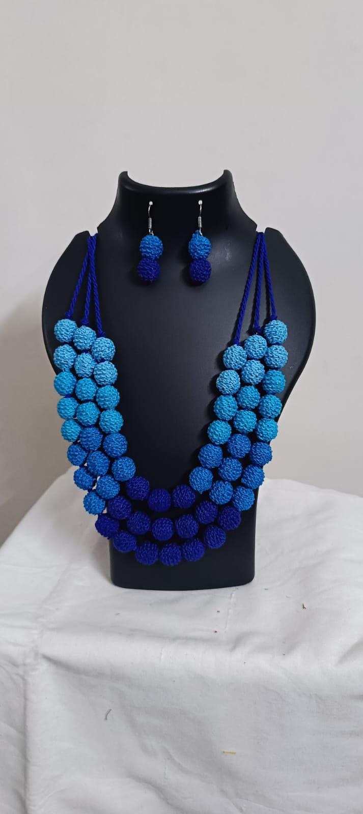 Exclusive 3 layered blue thread beads necklace set with matching earrings