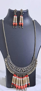 Silver oxidised pendant necklace set with paper beads fringes