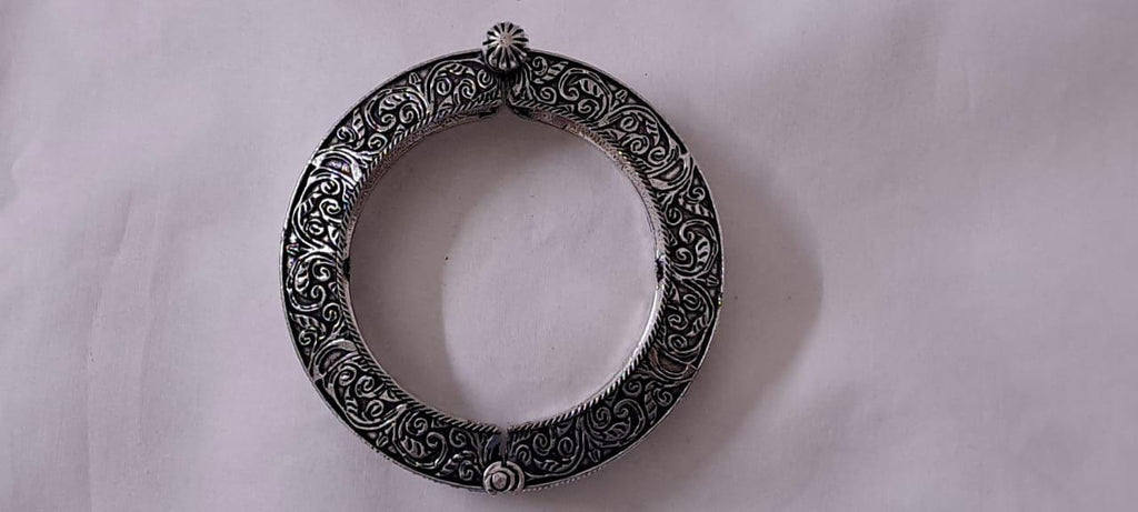 Silver oxidised bracelet/kada