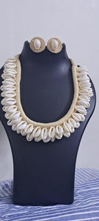 Exclusive jute n shell necklace and matching earrings